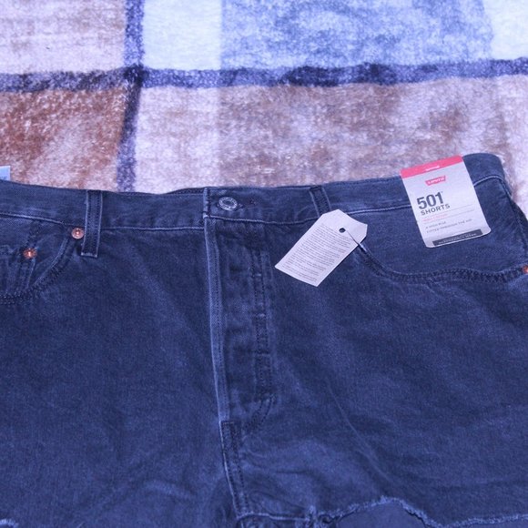 Levi's® Women's 501™ Original High-Rise Jean Shorts - Picture 3 of 6